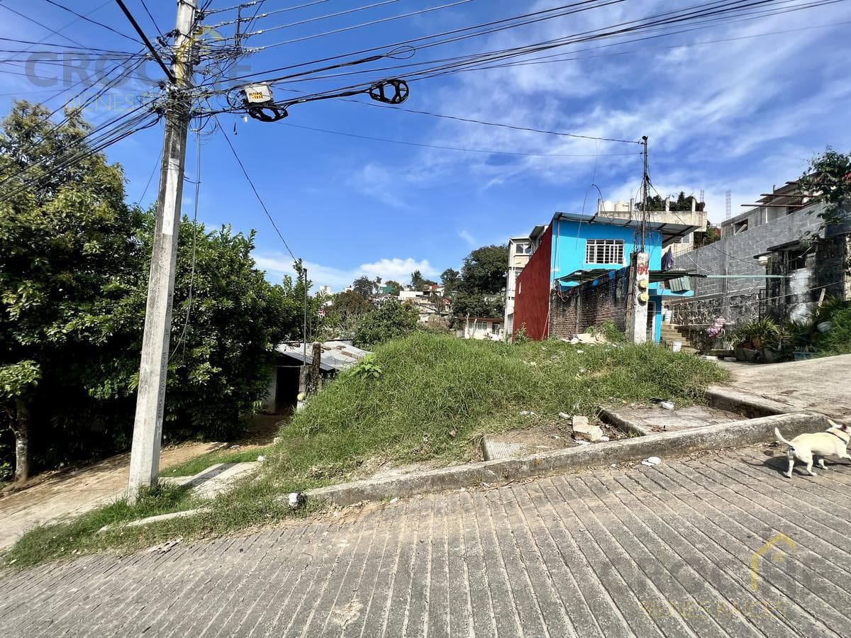 Land for sale in Xalapa, Veracruz, located in the Ferrer Guardia neighborhood, OXXO area