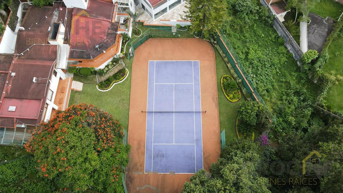 House for Sale in the Coapexpan Subdivision, Xalapa—See Amenities Plus