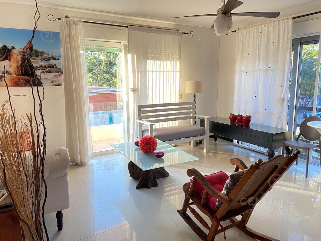 Departamento 2 recamaras en Venta Con alberca | A 2 Calles de la 5ta Avenida | P2991