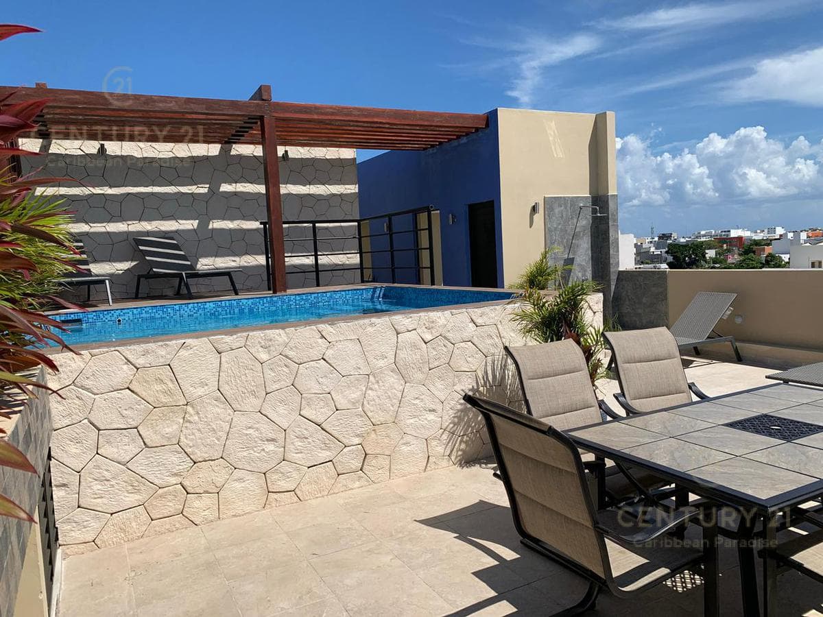 Departamento en torre condo en el centro de Playa del Carmen P2998