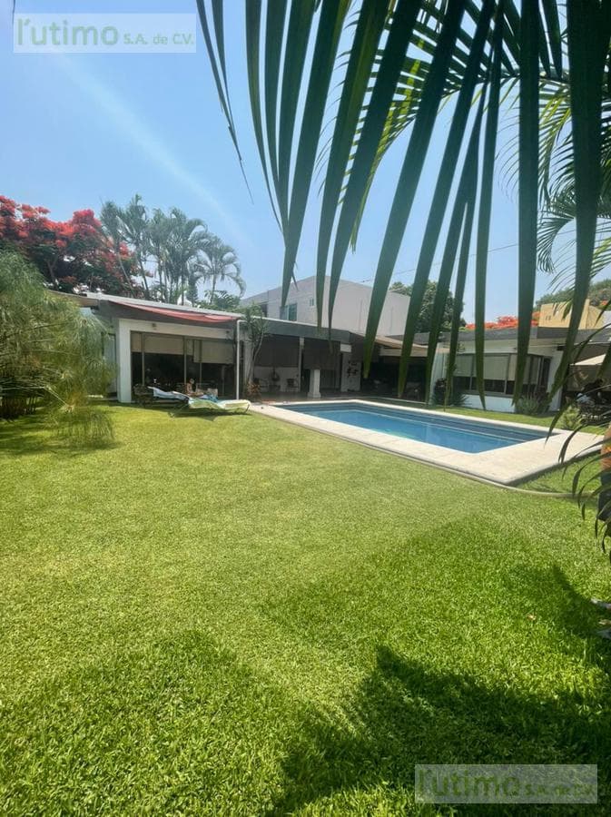 House with a Pool in Sumiya, Cuernavaca