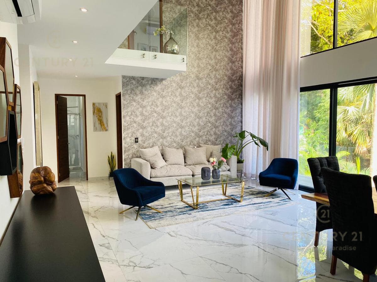 Estupenda casa en venta en Playacar, Playa del Carmen P3259